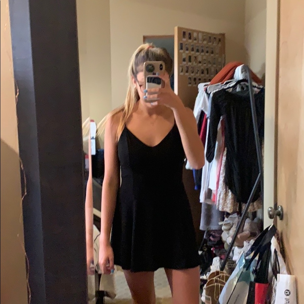 urban outfitters little black dress